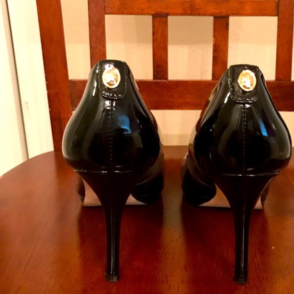 Ivanka Trump Black Patent Leather High Heel Pumps - Picture 9 of 13